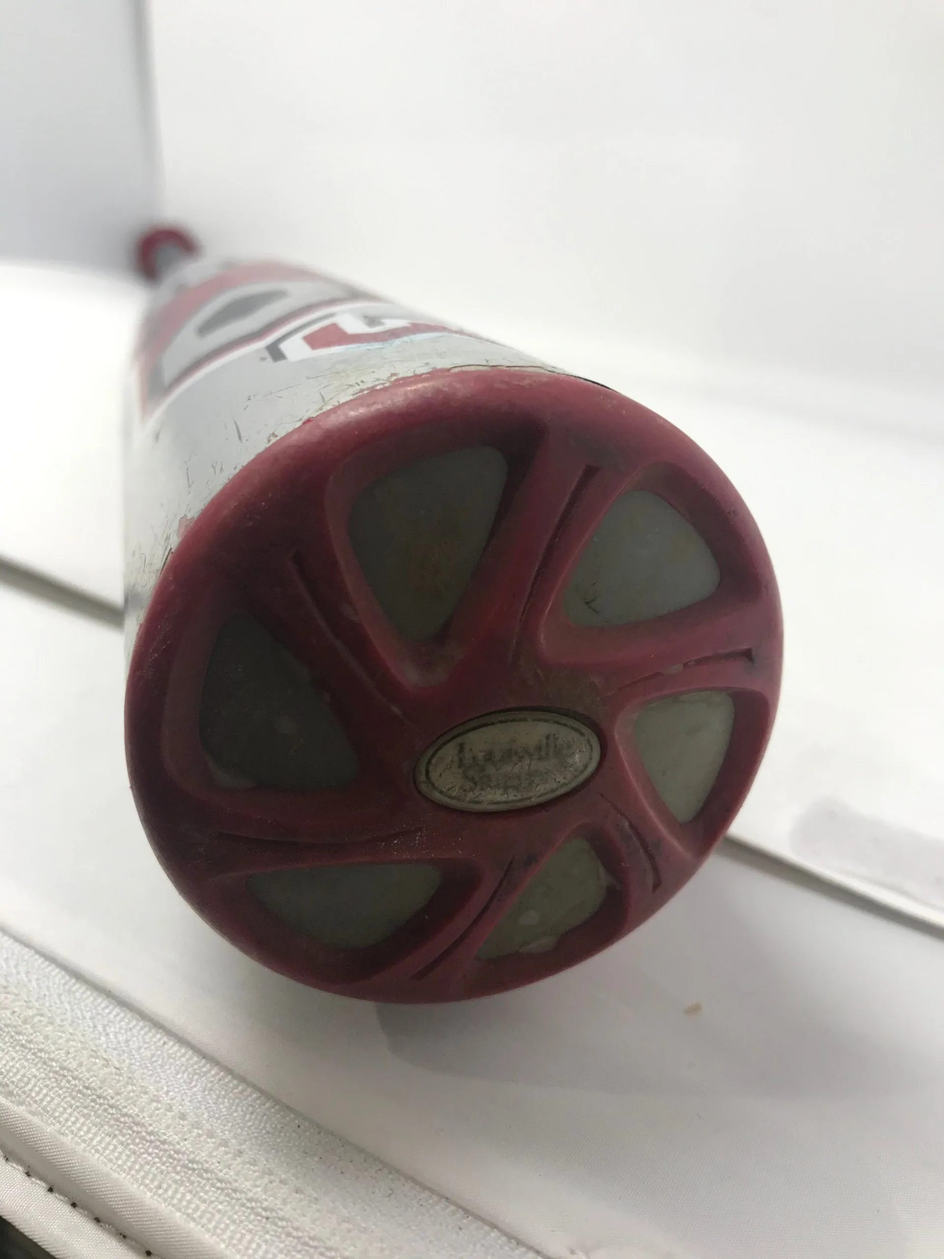 Used Louisville Slugger Exogrid 3 BB13EX 34/31 BBCOR Baseball Bat 2 5/8" Red/Gry 4 Used Louisville Slugger Exogrid 3 BB13EX 34/31 BBCOR Baseball Bat 2 5/8" Red/Gry - Image 4