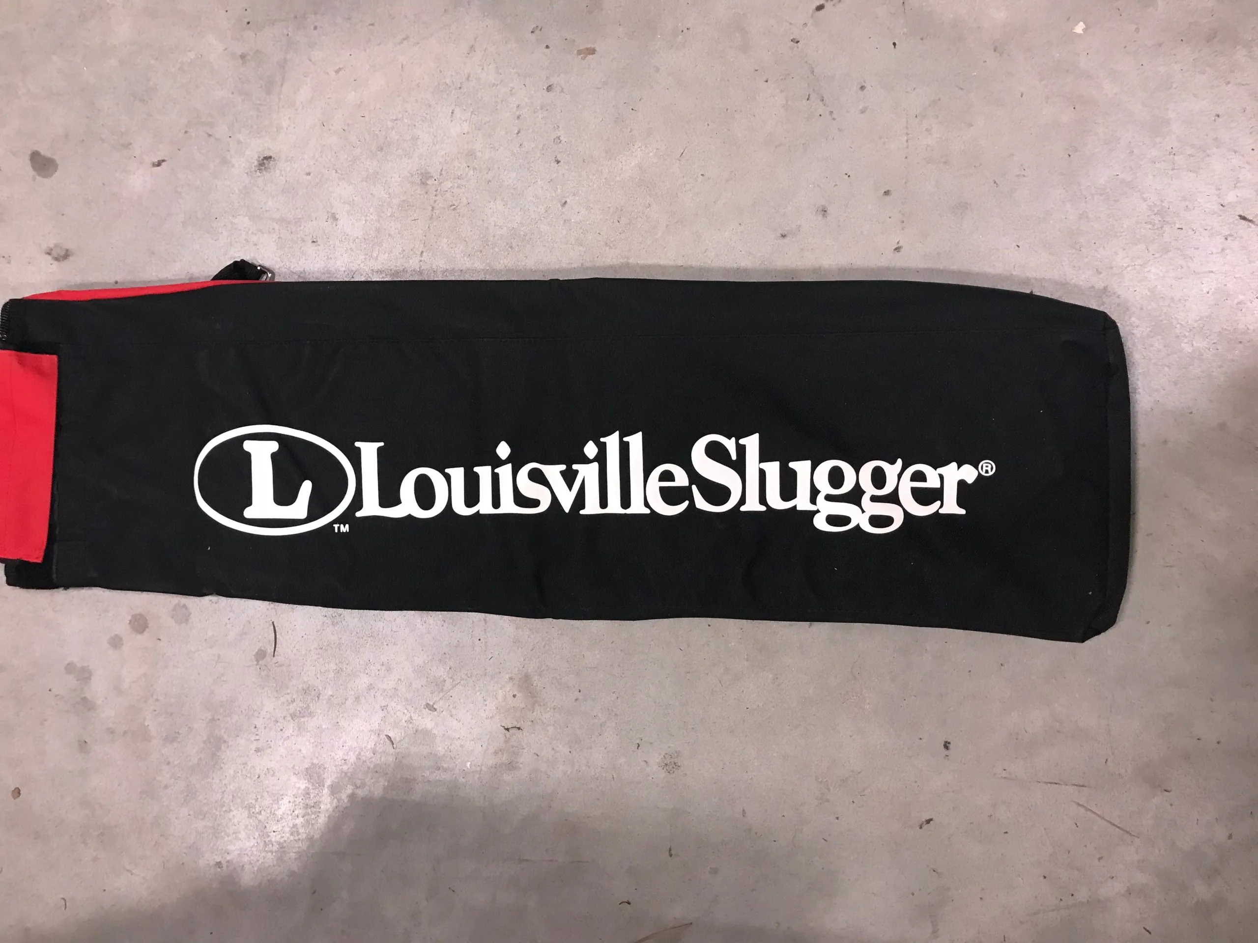 New Louisville Slugger Pro Locker Bag Baseball Red/Black 2 New Louisville Slugger Pro Locker Bag Baseball Red/Black - Image 2